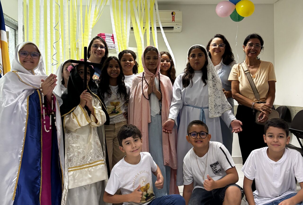 Crianças da catequese protagonizam experiência de fé durante a ExpoCatequese 2026 na Comunidade de São Pio X